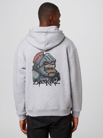 About You x Cyberkongz Sweatshirt 'Carlo' in Grey: front