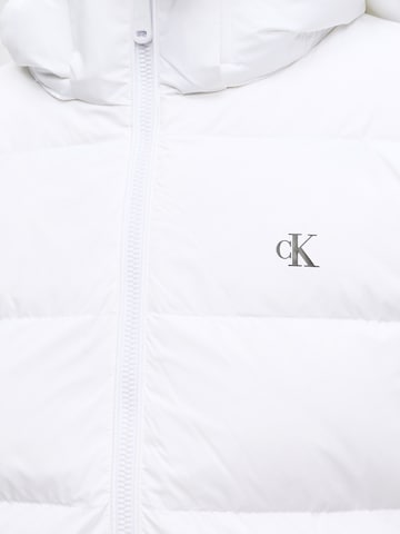 Calvin Klein Jeans Χειμερινό μπουφάν σε λευκό