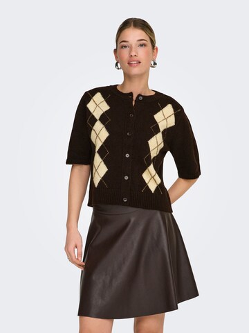 Cardigan 'ONLarzi' ONLY en marron : devant