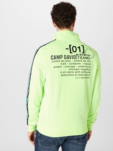 CAMP DAVID Sweatvest in Geel