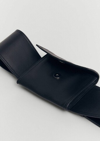 MANGO Fanny Pack 'Helen' in Black