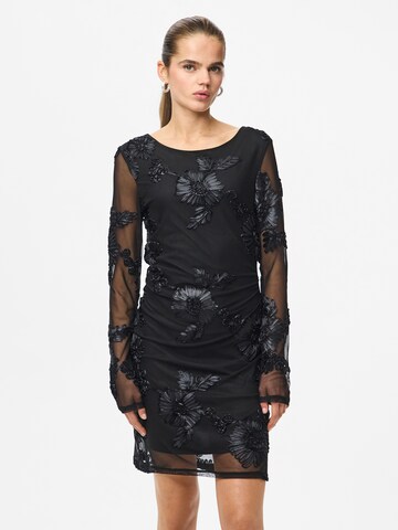 PIECES Рокля 'PCOFFIA' в черно: отпред