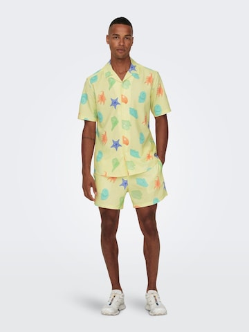 Shorts de bain '22029348' Only & Sons en jaune