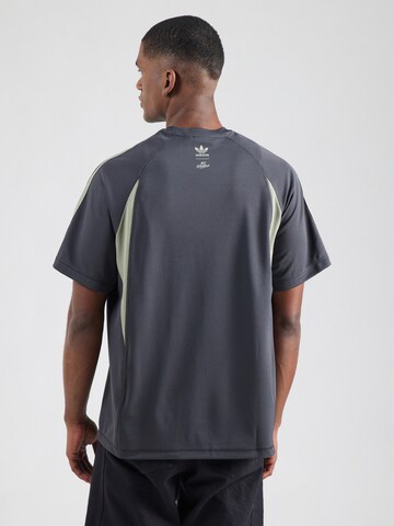 ADIDAS ORIGINALS Футболка '100T' в Серый