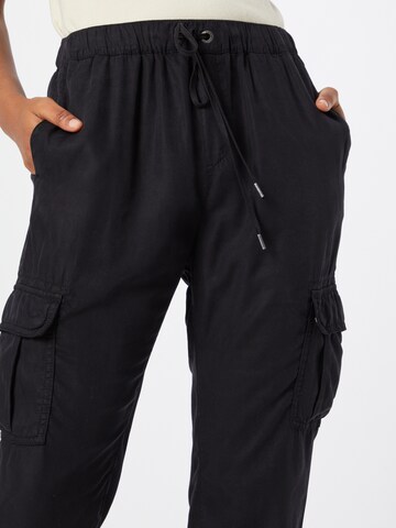 QS Tapered Cargo Pants in Black