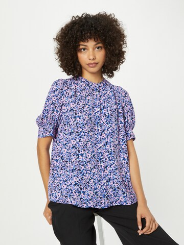 Sofie Schnoor - Blusa em azul: frente