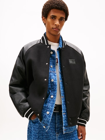 Tommy Jeans Prehodna jakna | črna barva