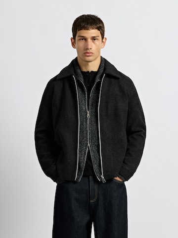Burocs Between-Season Jacket in Black