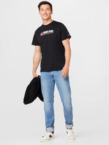 Tricou de la Tommy Jeans pe negru