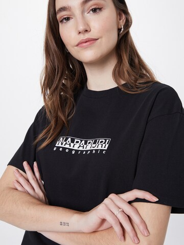 NAPAPIJRI T-Shirt in Schwarz