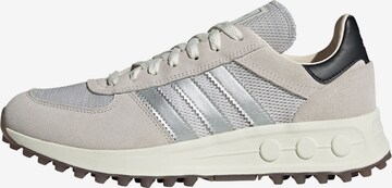 ADIDAS ORIGINALS Sneakers laag 'LA Trainer' in Wit: voorkant
