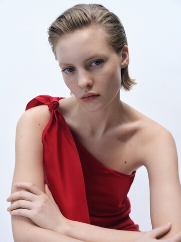 Robe de soirée 'LAZARO' MANGO en rouge