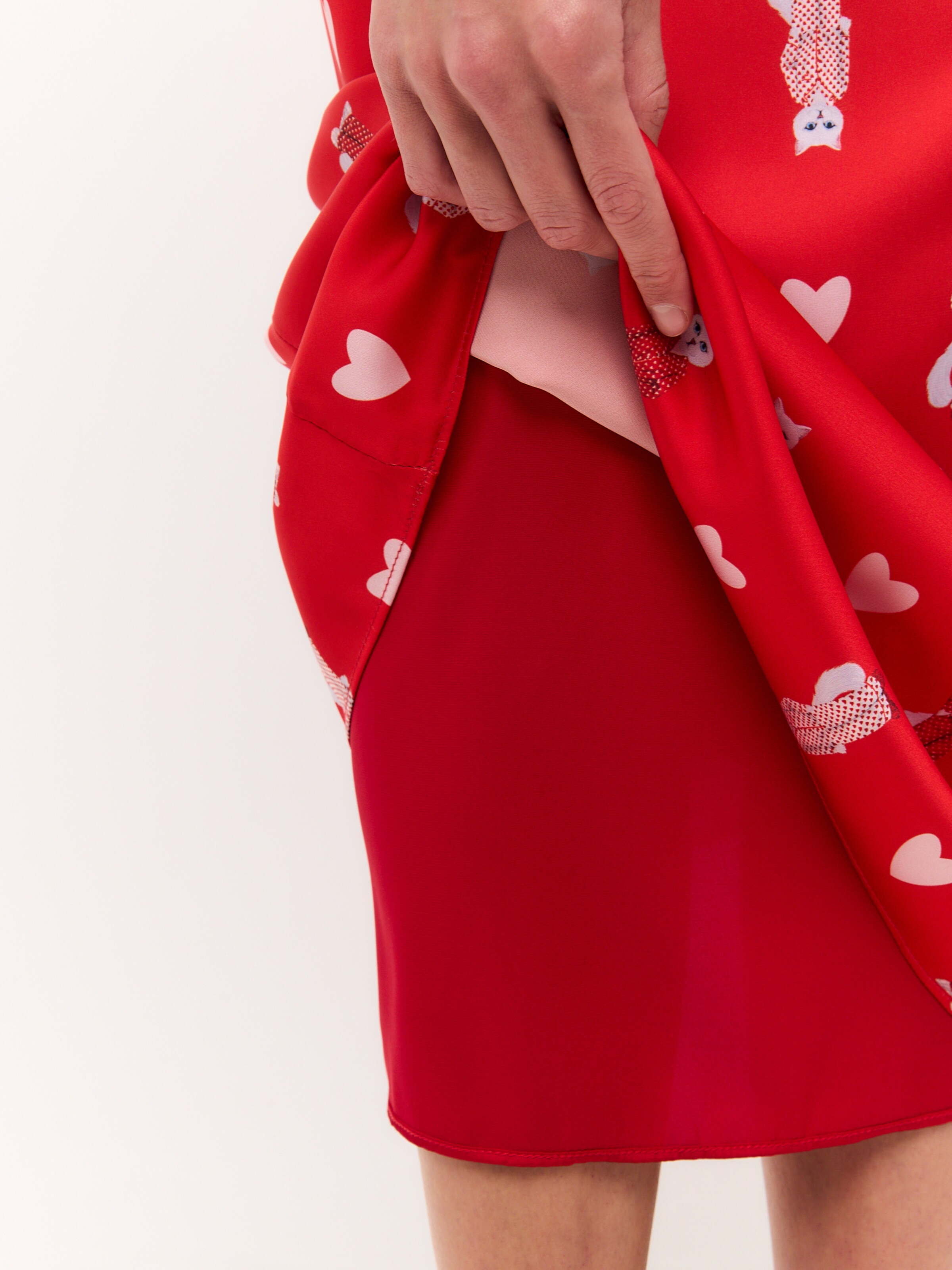 Cat e Lolette Kesämekko 'Loungewear dress' värissä punainen