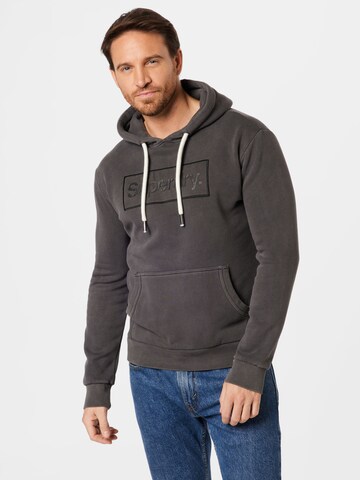Superdry Tapered Sweatshirt in Grau: Vorderseite