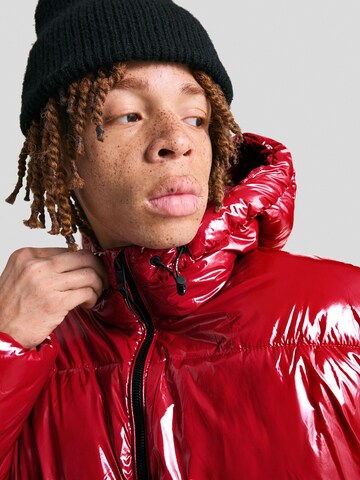 Veste d’hiver Bershka en rouge