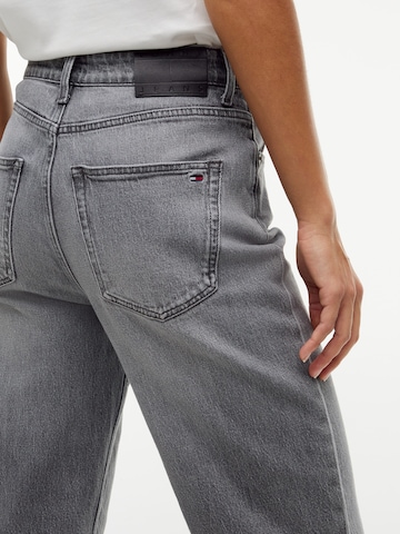 Tommy Jeans - regular Vaquero 'LAYLA' en gris