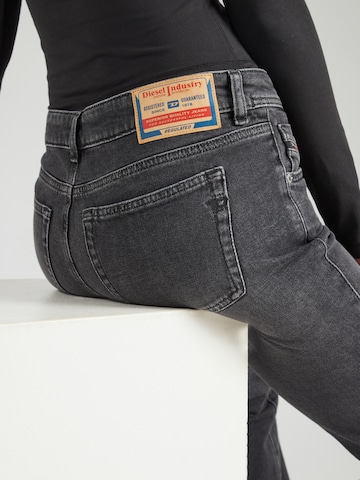 DIESEL Bootcut Jeans '1969 D-EBBEY' in Schwarz