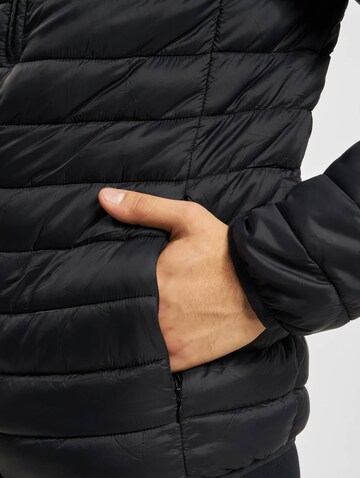 Sergio Tacchini Between-Season Jacket 'Nessen' in Black