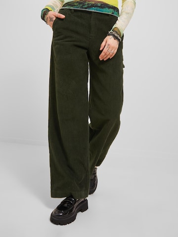 Wide Leg Pantalon 'Aviaja' JJXX en vert : devant