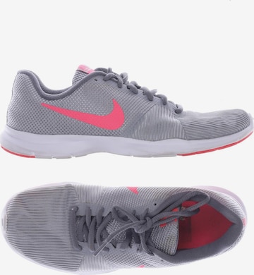 NIKE Sneaker 39 in Grau: predná strana