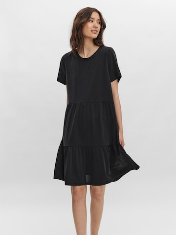 Robe 'FILLI CALIA' VERO MODA en noir : devant