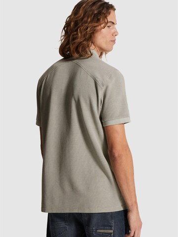 CAST IRON Paita 'Polo shirt with two-tone waffle texture' värissä harmaa