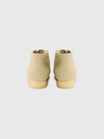 Clarks Originals Chukka boots 'Wallabee' σε μπεζ