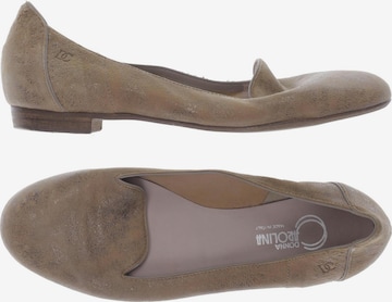 Donna Carolina Flats & Loafers in 39,5 in Brown: front