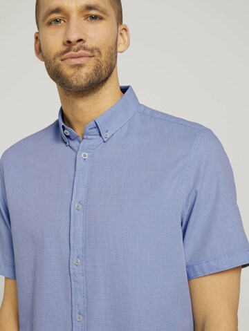 Coupe regular Chemise TOM TAILOR en bleu