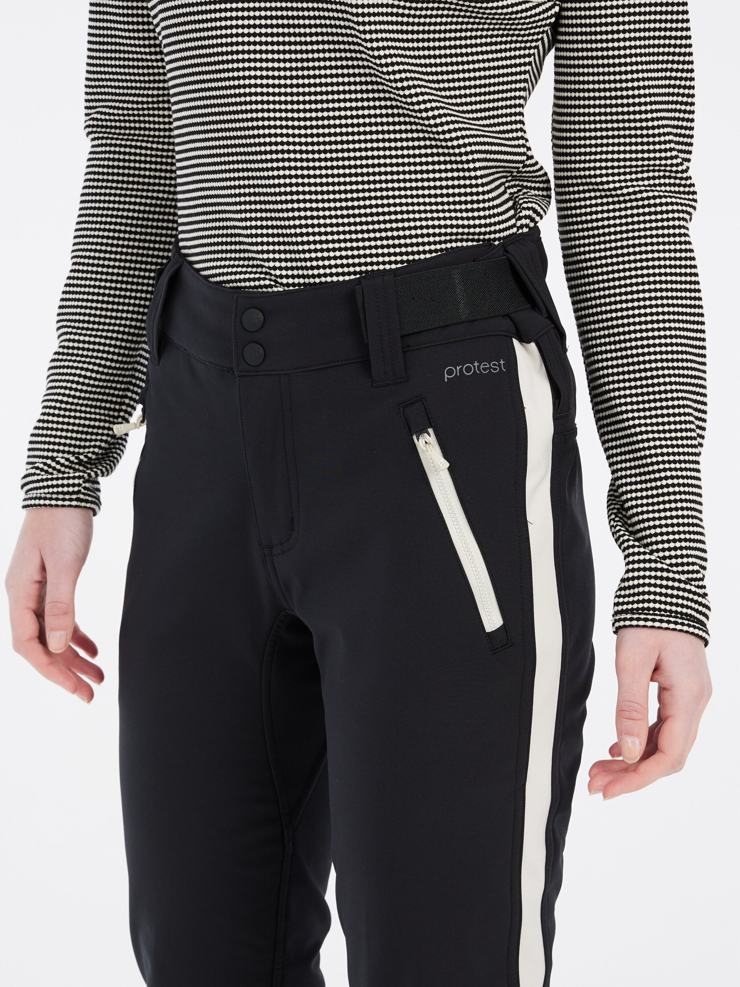 PROTEST Slimfit Sportbroek 'PRTCOCOS' in Wit