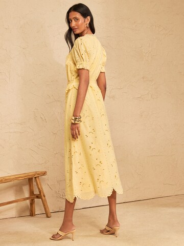 love & roses Dress in Yellow