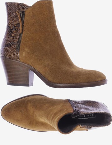 5TH AVENUE Dress Boots in 36 in Brown: front
