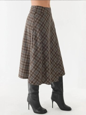 Hiccup Skirt in Brown