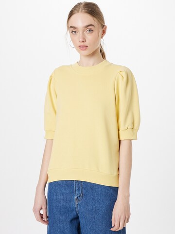 minus - Sweatshirt 'Mika' em amarelo: frente