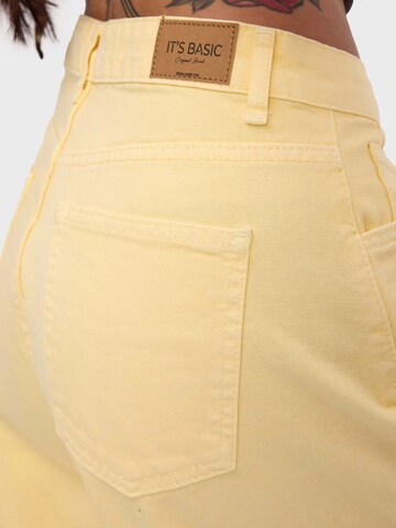 IT'S BASIC Baggy Jeans 'BAGGY BERMUDA SHORT' in Yellow