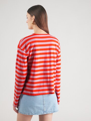 Maglietta di Monki in rosa