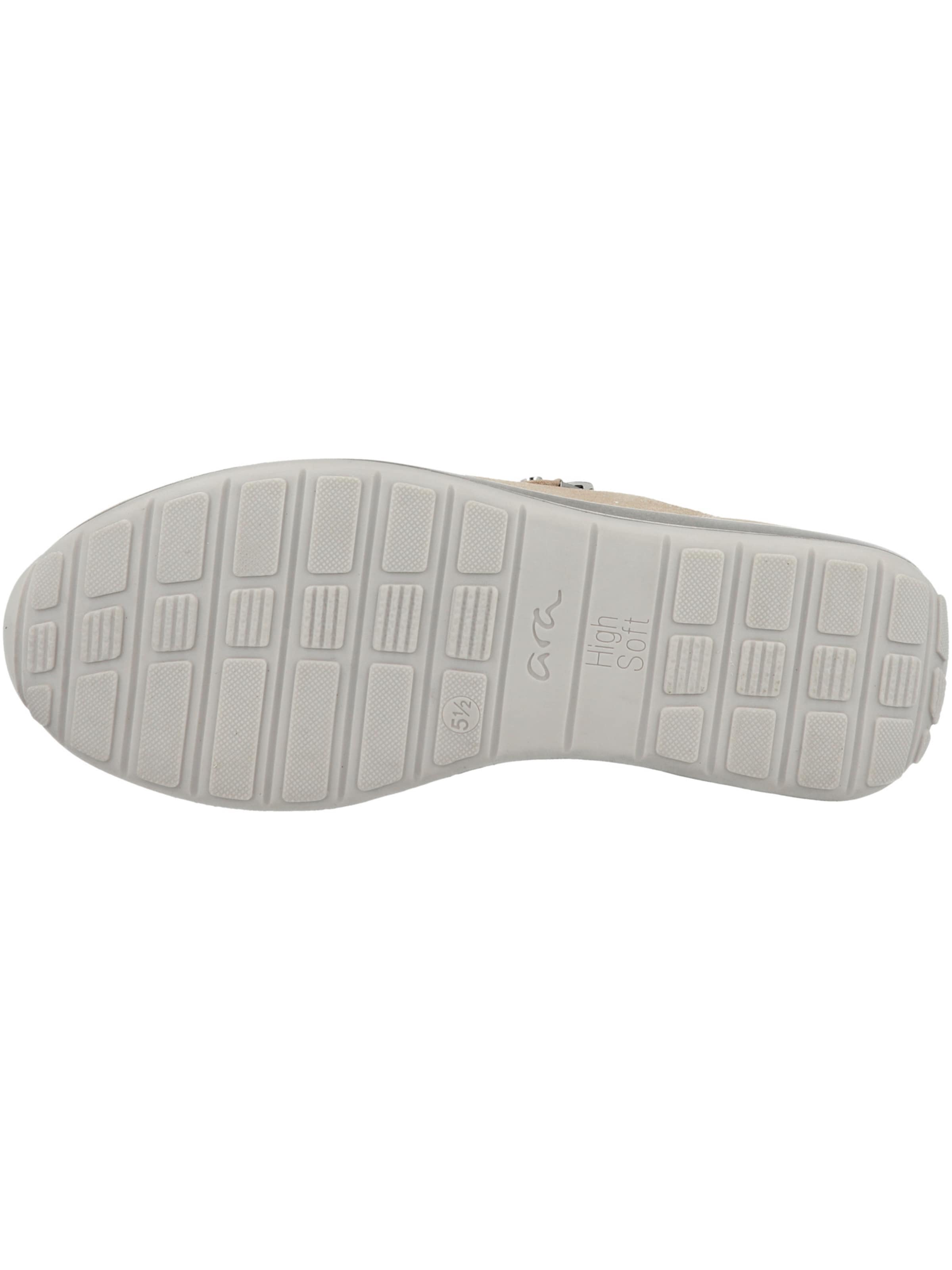 Sneaker bassa 'Osaka' di ARA in beige