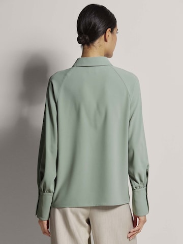 MADELEINE Bluse in Grün
