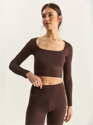 Bianco Lucci - Camisa em castanho