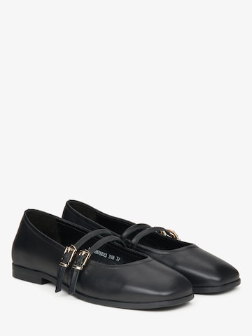 Estro Riemchenballerina '09-28781'‌‌‌‌ in Schwarz