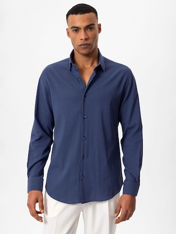 Antioch Regular Fit Hemd in Blau: Vorderseite