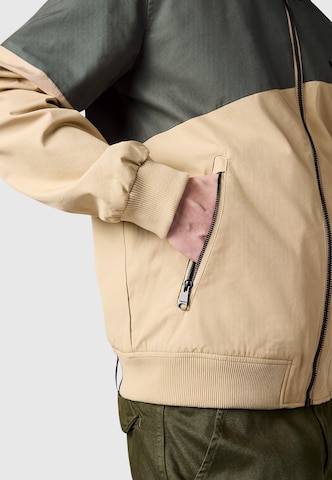 Geacă de primăvară-toamnă ' Winngs Youmodo' de la Ragwear pe verde