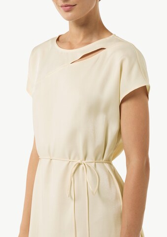 Robe COMMA en beige