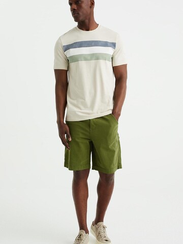 WE Fashion Regular Shorts in Grün