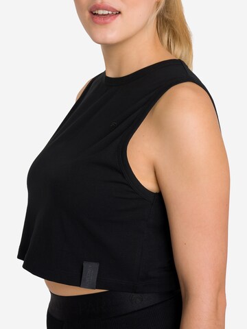 OCEANSAPART Sports Top 'Ariel' in Black