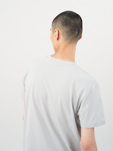 Cørbo Hiro T-shirt 'Ronin' i grå