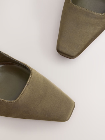 Next Czółenka z wyciętą piętą 'Forever Comfort' w kolorze zielony