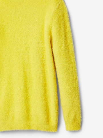 Desigual Пуловер в жълто