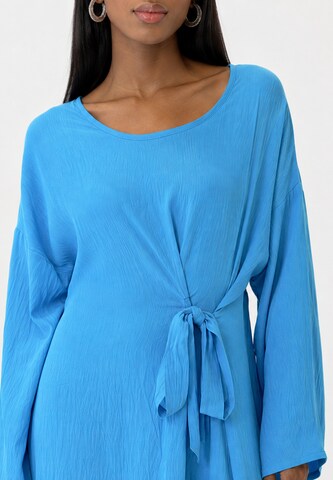 Robe Elara en bleu