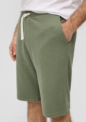 Regular Pantalon s.Oliver en vert
